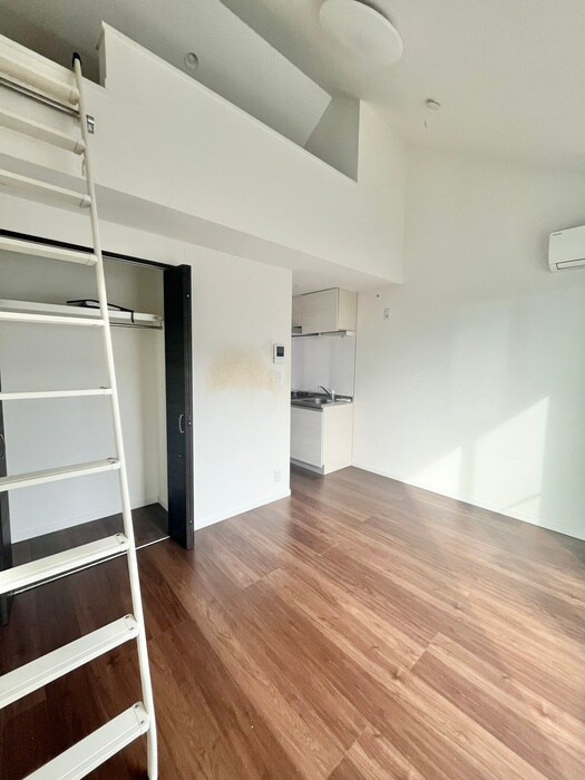 物件内観写真8　(居室)