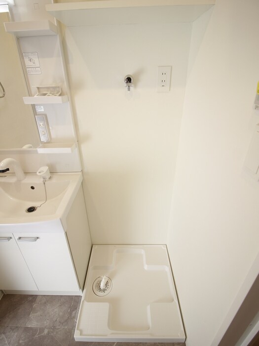 物件内観写真13　(洗濯機置場)