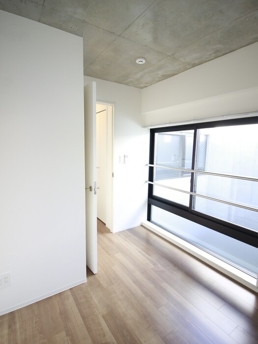 物件内観写真19　(居室)