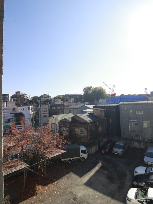 物件内観写真22　(室内からの展望)