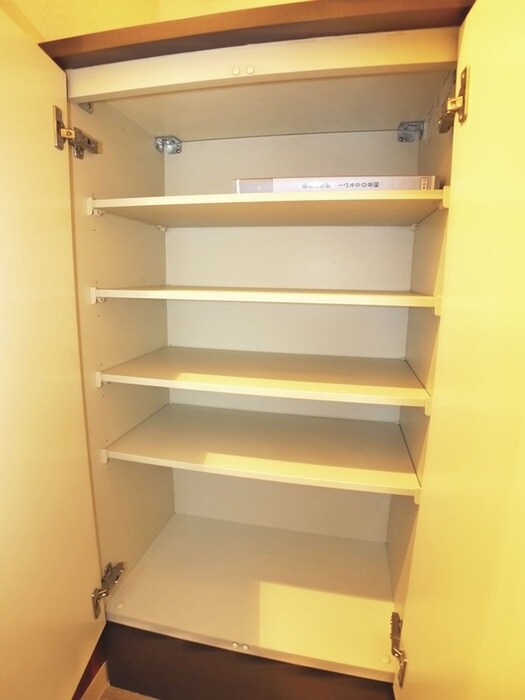 物件内観写真18　(靴箱)