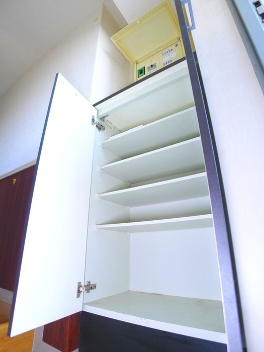 物件内観写真18　(靴箱)