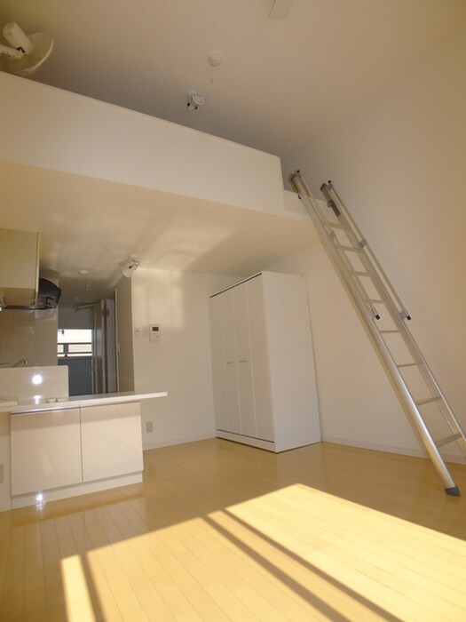 物件内観写真7　(居室)