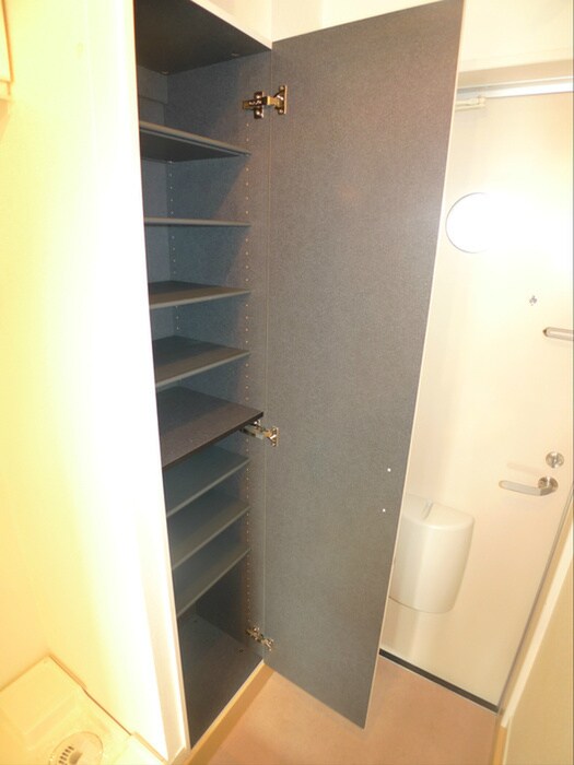 物件内観写真18　(靴箱)