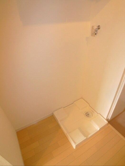 物件内観写真20　(洗濯機置場)