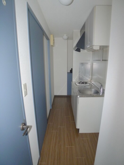 物件内観写真17　(廊下)