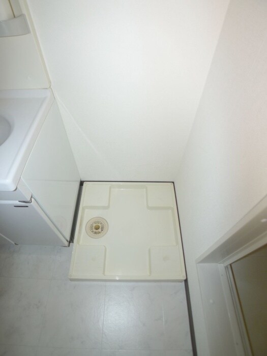 物件内観写真19　(洗濯機置場)