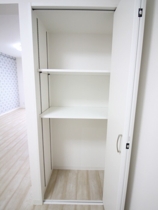 物件内観写真10　(収納)