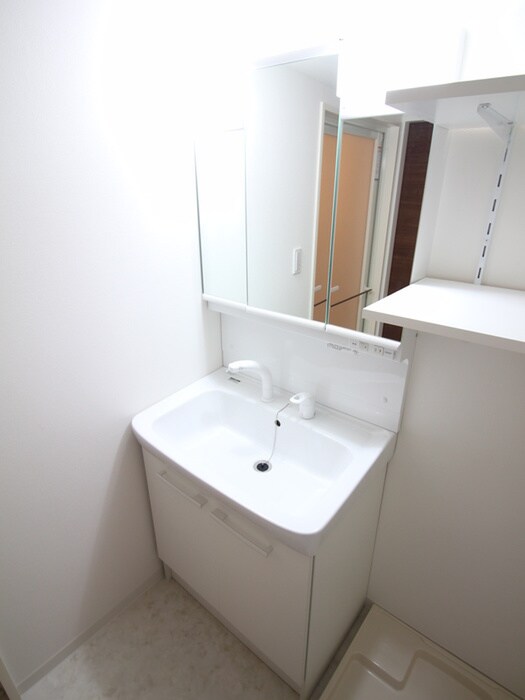 物件内観写真12　(洗面)