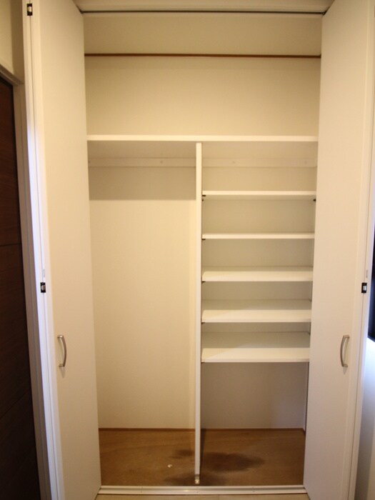 物件内観写真16　(靴箱)