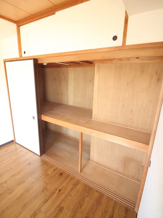 物件内観写真18　(収納)