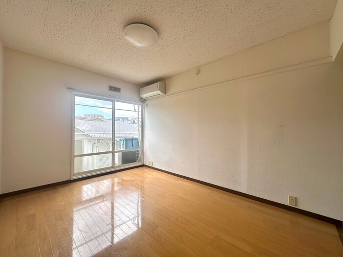 物件内観写真6　(居室)