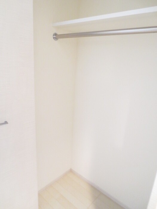 物件内観写真15　(収納)