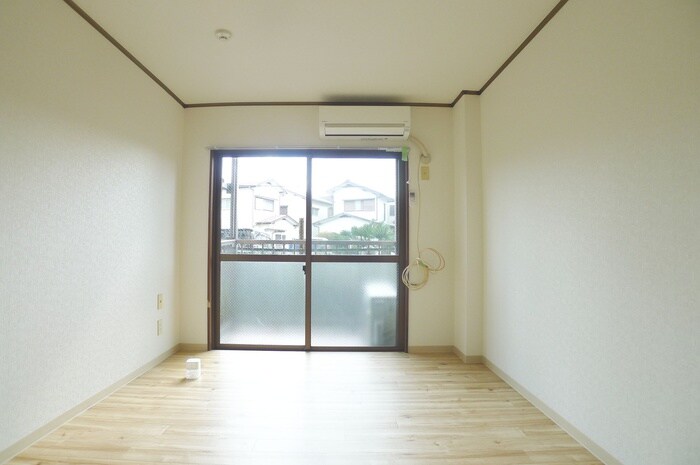 物件内観写真9　(居室)