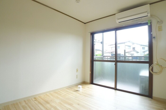 物件内観写真11　(居室)