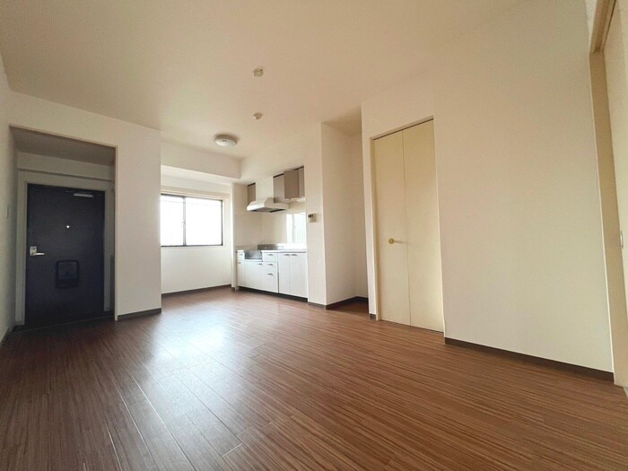 物件内観写真8　(居室)