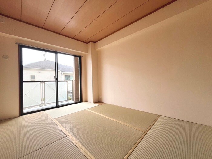 物件内観写真11　(居室)