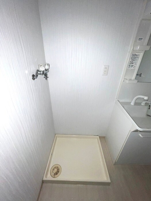 物件内観写真19　(洗濯機置場)