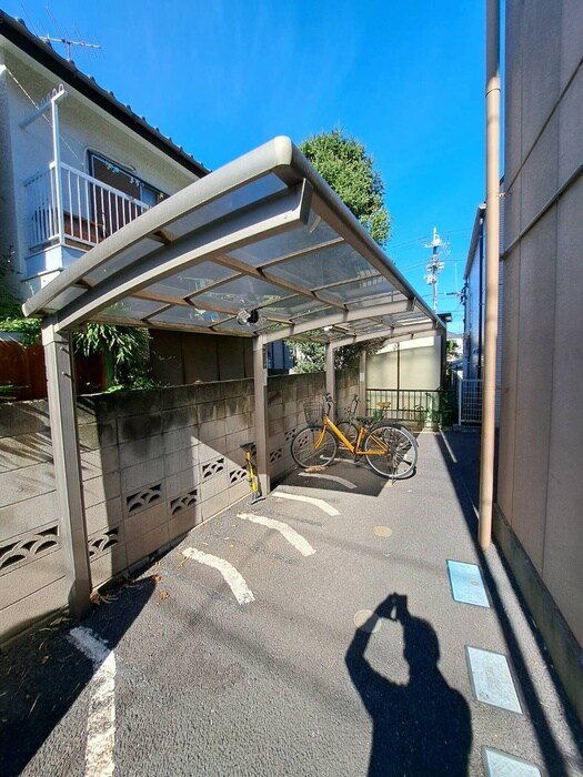 物件外観写真5　(駐輪場)