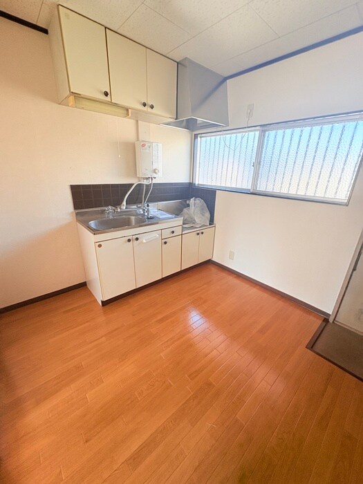 物件内観写真5　(居室)