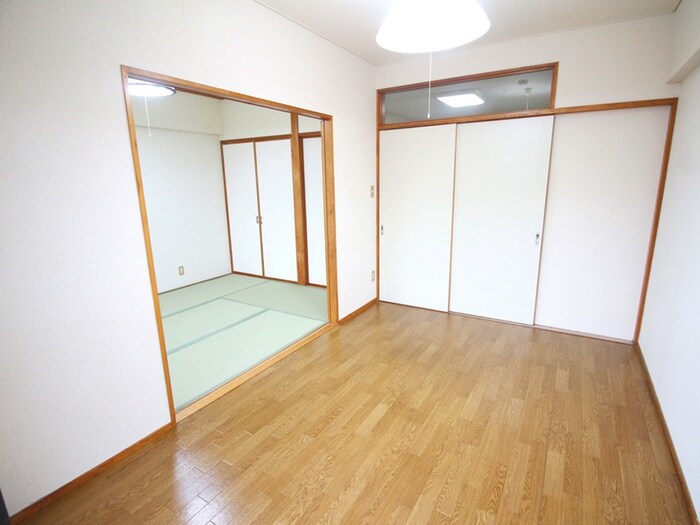 物件内観写真8　(居室)