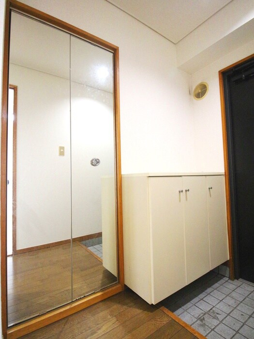 物件内観写真18　(靴箱)