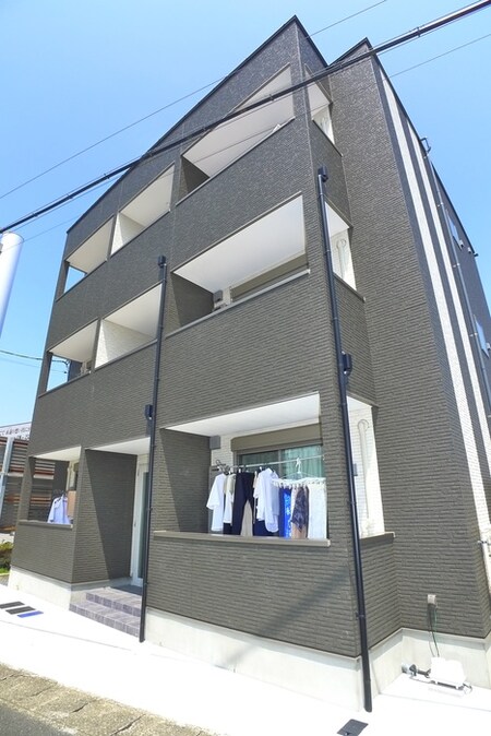 メゾンヤナギカゲ外観写真