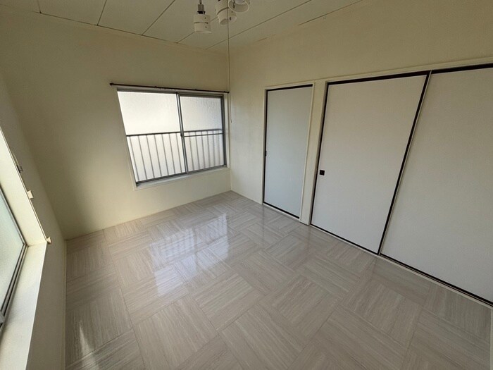 物件内観写真10　(居室)