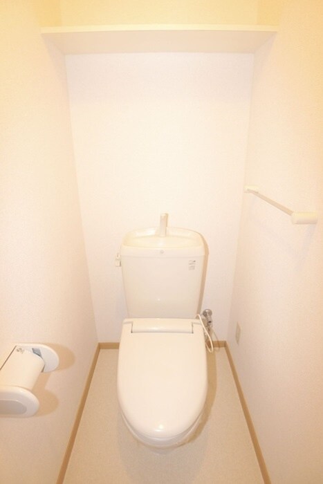 物件内観写真9　(トイレ)