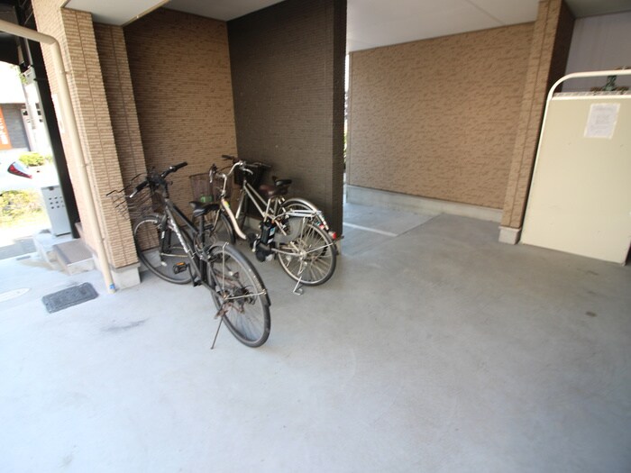 物件外観写真3　(その他)