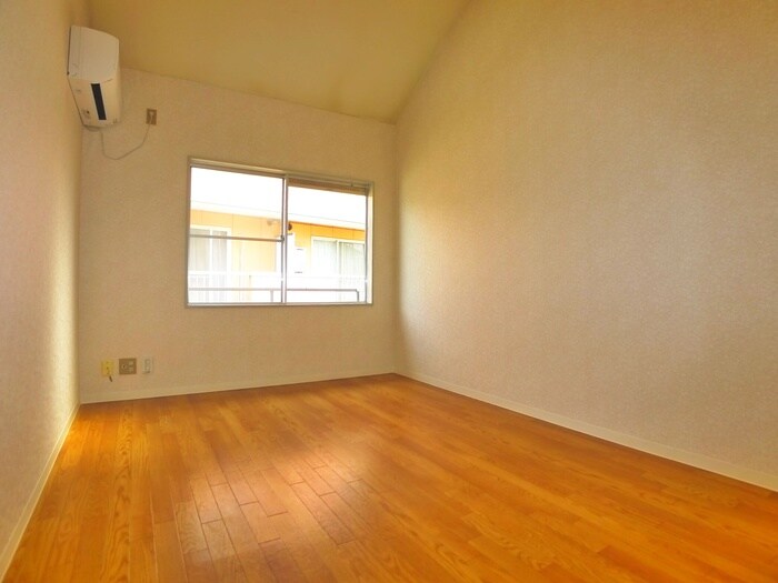 物件内観写真9　(居室)