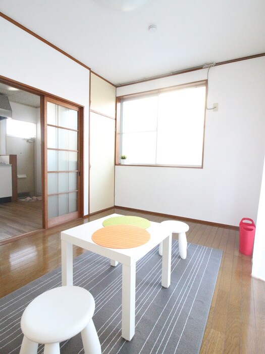 物件内観写真10　(居室)