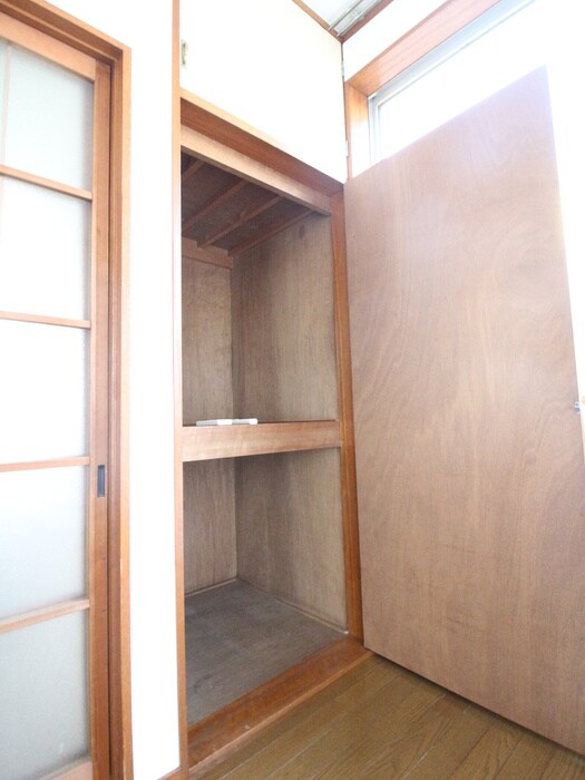 物件内観写真18　(収納)
