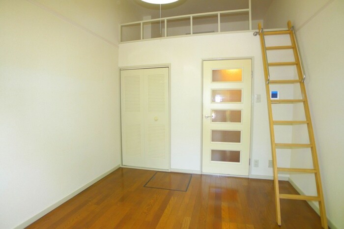 物件内観写真4　(居室)