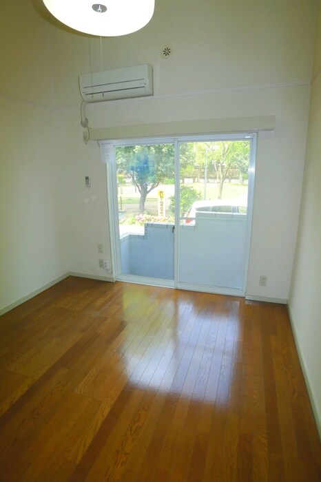 物件内観写真6　(ベランダ・バルコニー)