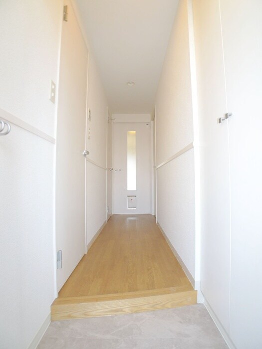 物件内観写真15　(玄関)