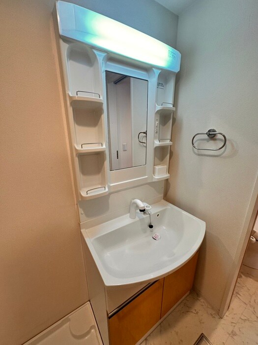 物件内観写真18　(洗面)