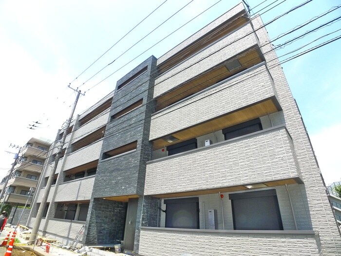 物件外観写真1　(外観写真)