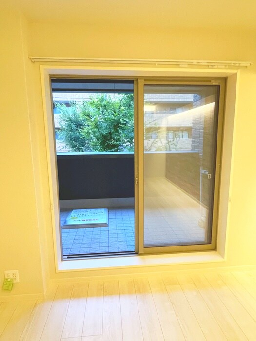 物件内観写真20　(室内からの展望)