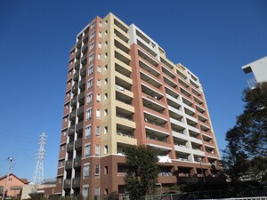 小田急コアロード海老名Ⅵ外観写真