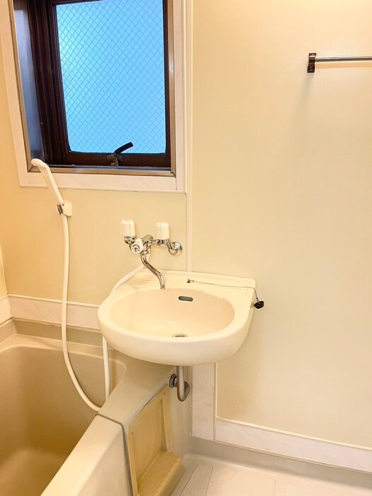 物件内観写真11　(洗面)