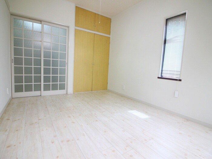 物件内観写真11　(居室)