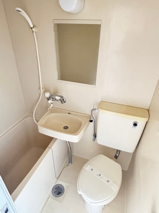 物件内観写真12　(バス／シャワールーム等)