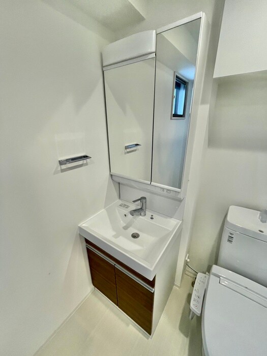 物件内観写真11　(洗面)