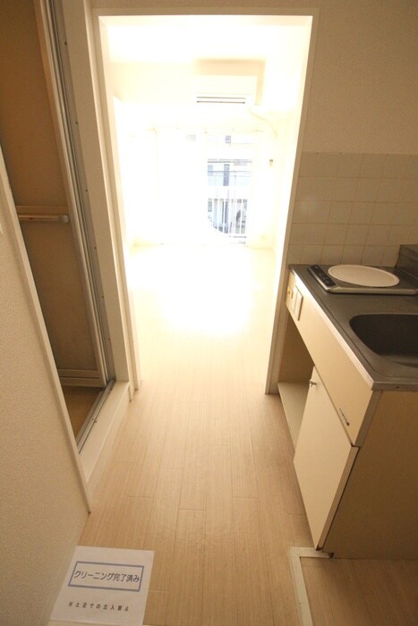 物件内観写真18　(廊下)