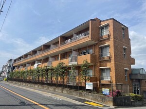 森屋マンション外観写真