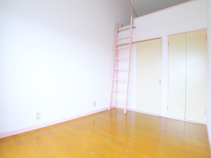 物件内観写真10　(居室)