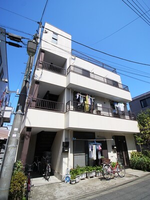 伊山ビル外観写真