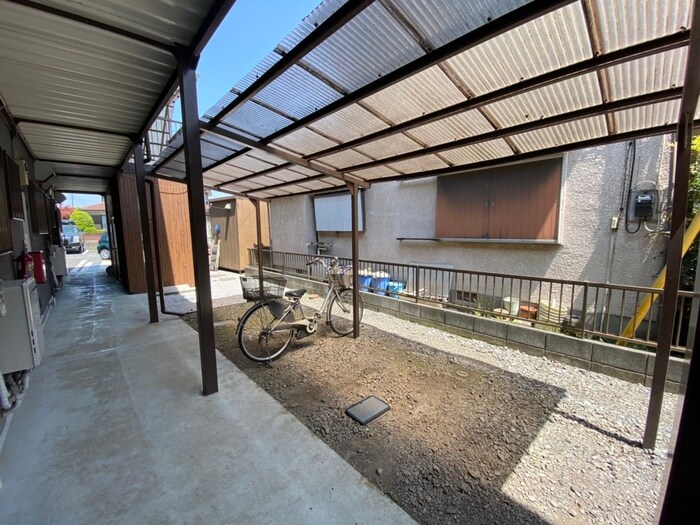 物件外観写真5　(駐輪場)