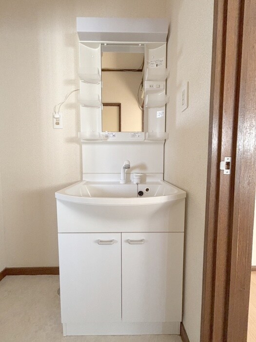 物件内観写真14　(洗面)